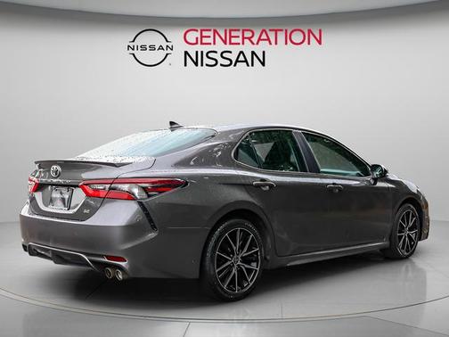Predawn Gray Mica 2021 Toyota Camry SE