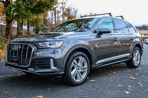 2021 Audi Q7 45 Premium Plus