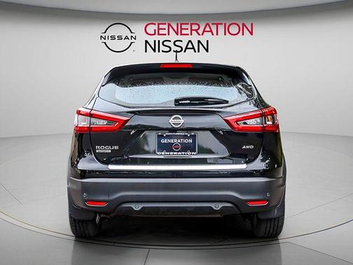 Magnetic Black Pearl 2021 Nissan Rogue Sport S