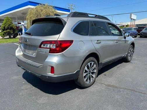 Tungsten Metallic 2017 Subaru Outback 2.5i Limited