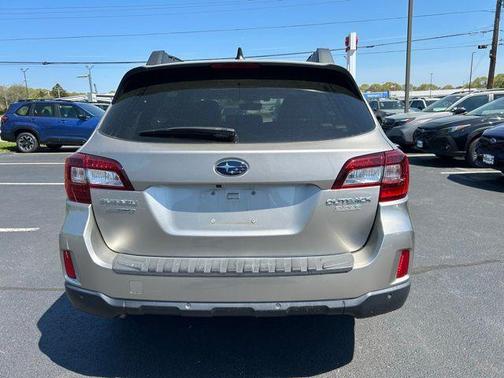 Tungsten Metallic 2017 Subaru Outback 2.5i Limited