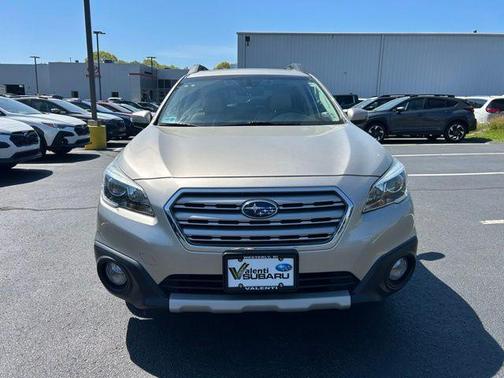 Tungsten Metallic 2017 Subaru Outback 2.5i Limited