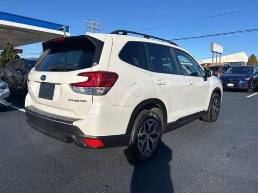 2022 Subaru Forester Premium