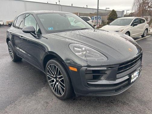 2022 Porsche Macan S