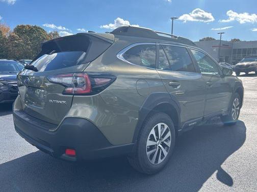 2025 Subaru Outback Premium
