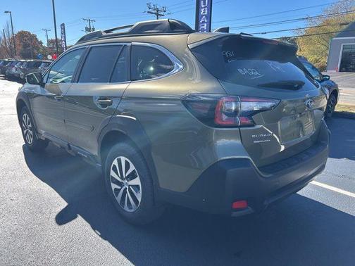 2025 Subaru Outback Premium