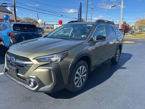 2025 Subaru Outback Premium