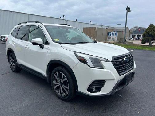 Crystal White Pearl 2024 Subaru Forester Limited