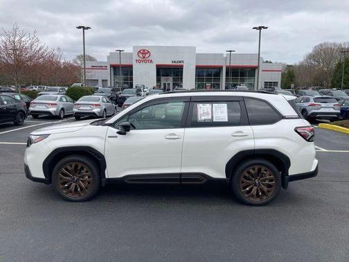 Crystal White Pearl 2025 Subaru Forester Hybrid Sport