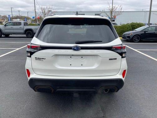 Crystal White Pearl 2025 Subaru Forester Hybrid Sport