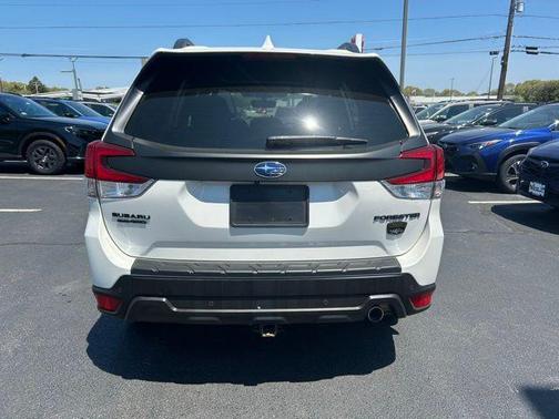 Crystal White Pearl 2022 Subaru Forester Wilderness