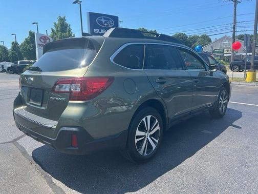 Wilderness Green Metallic 2018 Subaru Outback 2.5i Limited