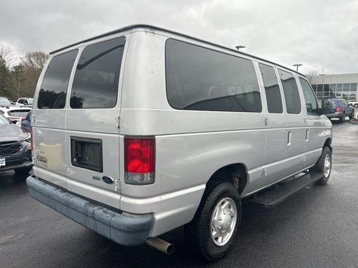 2014 Ford E350 Super Duty XL