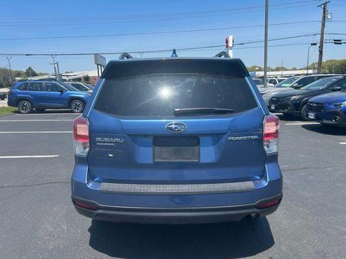 Quartz Blue Pearl 2018 Subaru Forester 2.5i Premium