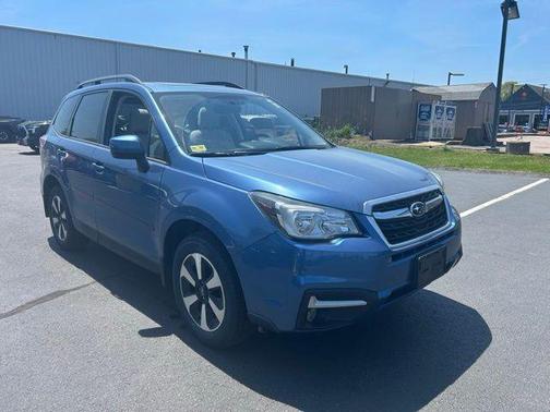 Quartz Blue Pearl 2018 Subaru Forester 2.5i Premium