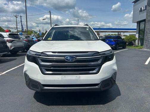 Crystal White Pearl 2025 Subaru Forester Limited