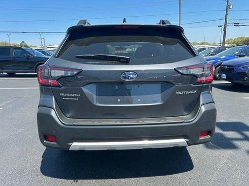 Magnetite Gray Metallic 2025 Subaru Outback Limited