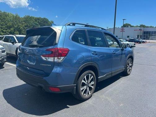 Horizon Blue Pearl 2023 Subaru Forester Limited