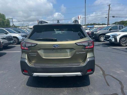 Autumn Green Metallic 2024 Subaru Outback Limited