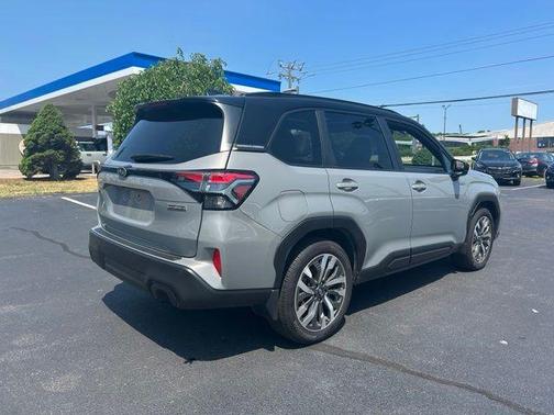 Riverrock Green 2025 Subaru Forester Hybrid Touring