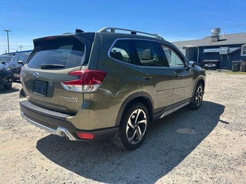 Autumn Green Metallic 2024 Subaru Forester Touring