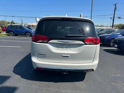 Luxury White Pearlcoat 2020 Chrysler Pacifica Touring-L Plus