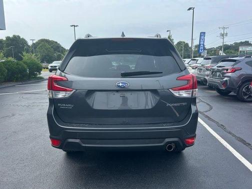 Magnetite Gray Metallic 2023 Subaru Forester 2.5i Limited