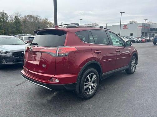 Pearl 2018 Toyota RAV4 XLE