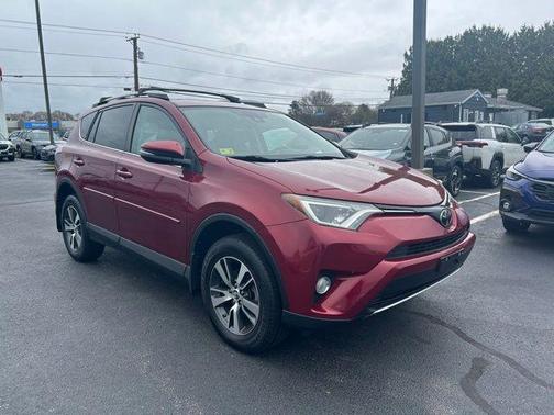 Pearl 2018 Toyota RAV4 XLE