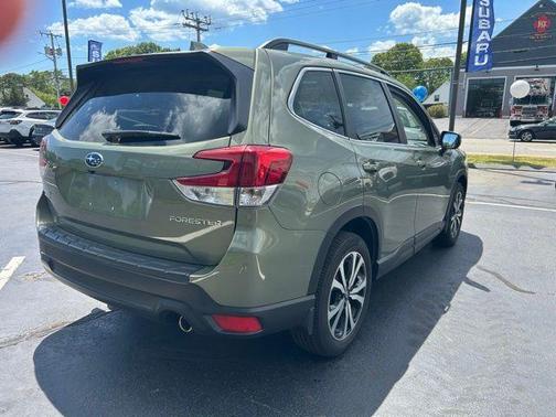 Jasper Green Metallic 2020 Subaru Forester Limited