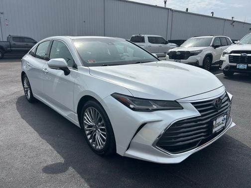 White 2022 Toyota Avalon Limited