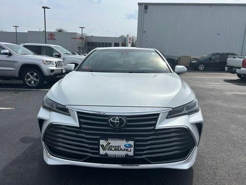 White 2022 Toyota Avalon Limited