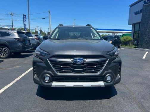 Magnetite Gray Metallic 2025 Subaru Outback Limited