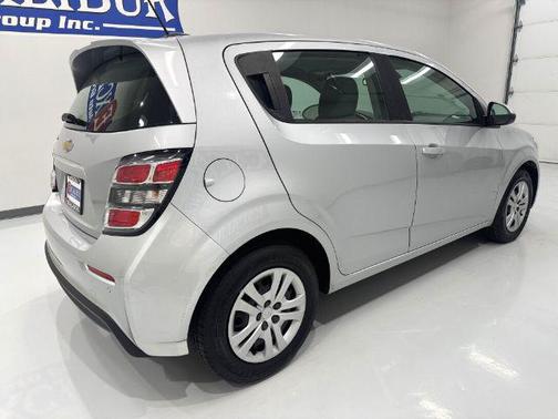 2020 Chevrolet Sonic FWD Hatchback 1FL 5-Door