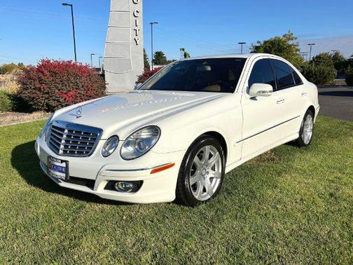 2008 Mercedes-Benz E-Class .
