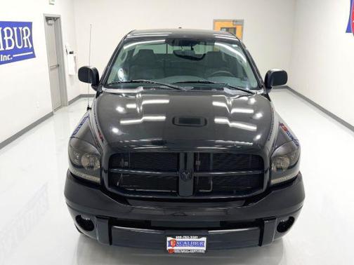 Brilliant Black Crystal PC/Light Khaki Met CC 2008 Dodge Ram 1500 SLT Quad Cab