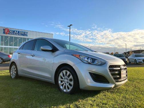 2017 Hyundai Elantra GT Base