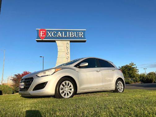 2017 Hyundai Elantra GT Base