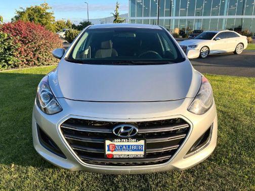 2017 Hyundai Elantra GT Base