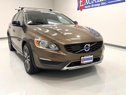 2015 Volvo V60 Cross Country T5
