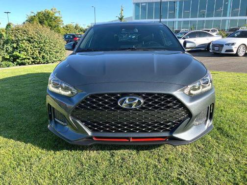 2019 Hyundai Veloster Base