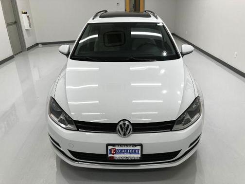 2015 Volkswagen Golf SportWagen TDI SE 4-Door