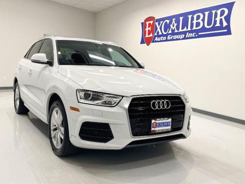 Cortina White 2016 Audi Q3 2.0T Premium Plus