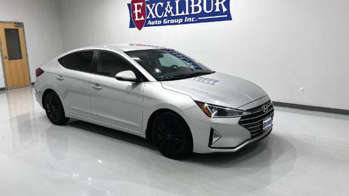 2019 Hyundai ELANTRA SE