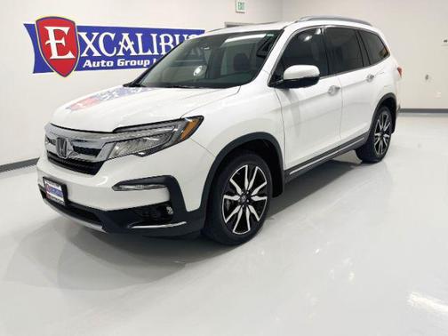2022 Honda Pilot Touring 8-Passenger