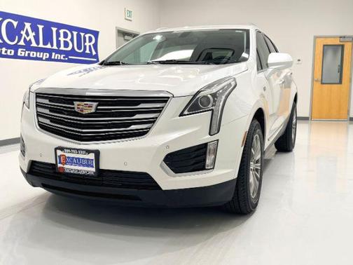 Crystal White Tricoat 2018 Cadillac XT5 Luxury