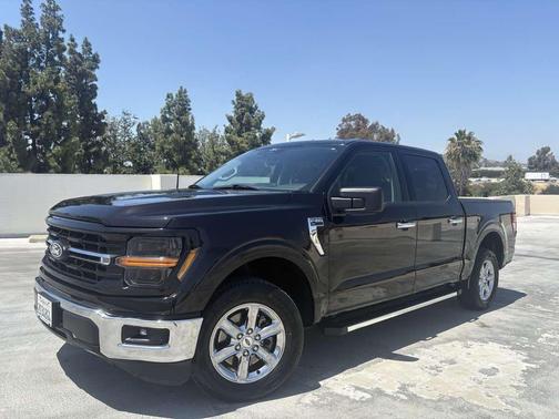 Agate Black Metallic 2025 Ford F-150 XLT
