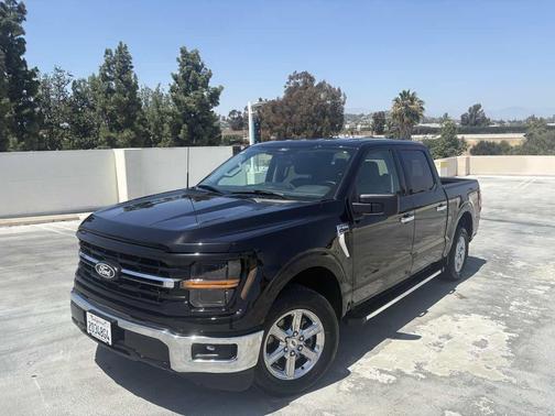 Agate Black Metallic 2025 Ford F-150 XLT