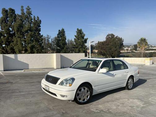 2001 Lexus LS 430 Base