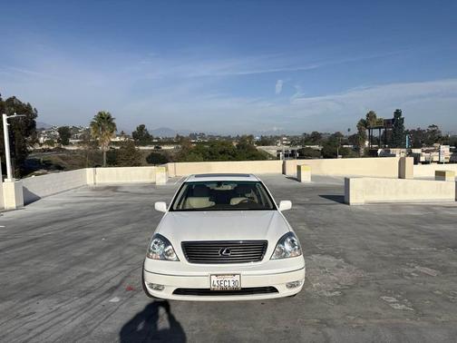 2001 Lexus LS 430 Base